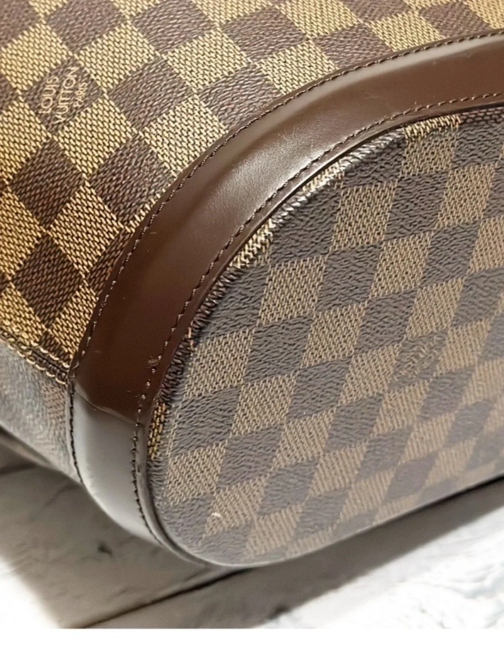 Louis Vuitton Manosque Damier GM Handbag Purse